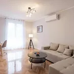 Bridge Comfort Апартаменты Задар